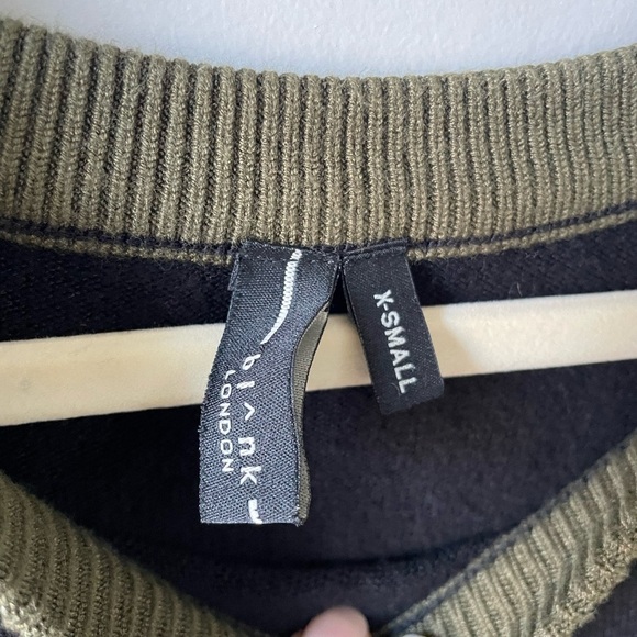 Bl^nk London, XS, women’s black knit blouse with printed sheer sleeves, EUC - Picture 3 of 6